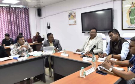 मेडिकल कॉलेज हॉस्पिटल में मरीजों को बेहतर चिकित्सा सुविधाएं मुहैया करवाने करें पहल- कमिश्नर श्री डोमन सिंह