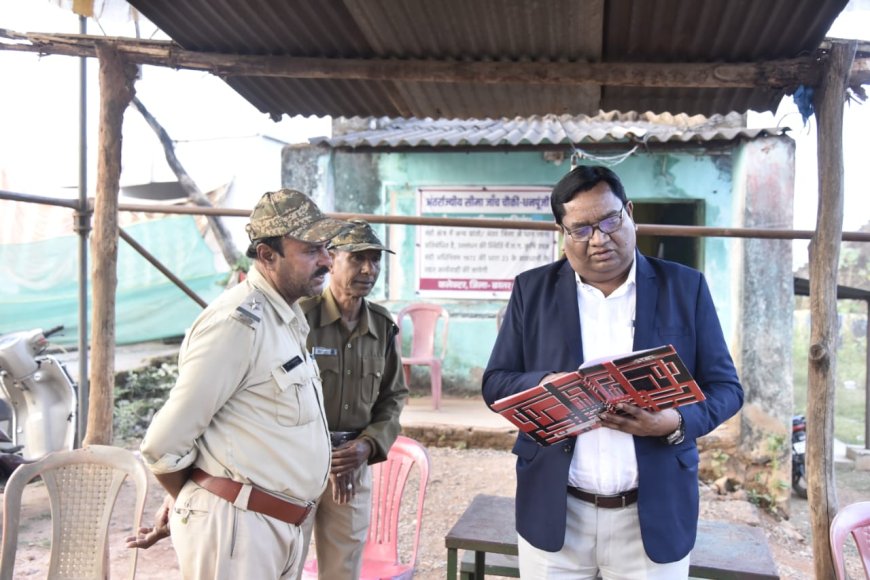 कमिश्नर बस्तर श्री डोमन सिंह ने अवैध धान के आवक रोकने के लिए स्थापित अंतरराज्यीय जांच चौकी धनपूंजी का किया आकस्मिक निरीक्षण