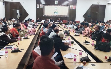 प्राकृतिक आपदा पीड़ित 03 परिवारों को दी गई 12 लाख रूपए की आर्थिक सहायता राशि