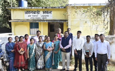 कमिश्नर बस्तर श्री डोमन सिंह ने बस्तर ब्लॉक में आंगनबाड़ी केन्द्र और स्कूलों का किया आकस्मिक निरीक्षण