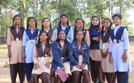 बस्तर ओलम्पिक से हुनर को मिल रही नई उड़ान ,संभाग स्तरीय बस्तर ओलम्पिक में मर्दापाल क्षेत्र की बेटियां हॉकी में दिखाएंगी अपना जौहर