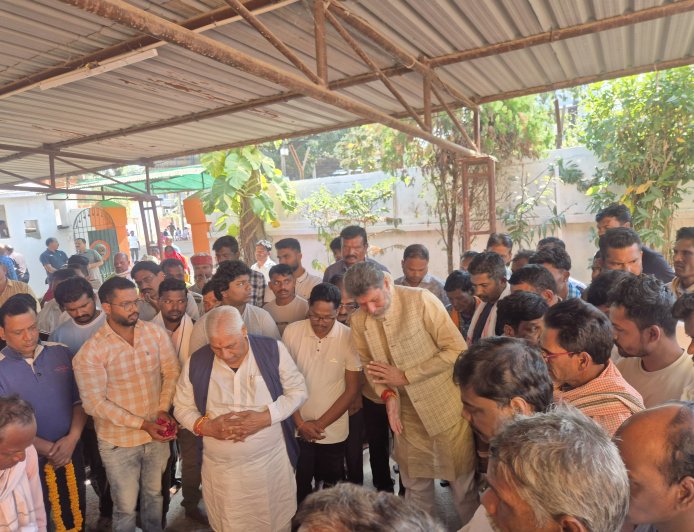 कैबिनेट मंत्री केदार कश्यप और दिनेश कश्यप को मातृ-शोक ,फरसागुड़ा में अंतिम दर्शन के लिए बड़ी संख्या में पहुंचे लोग