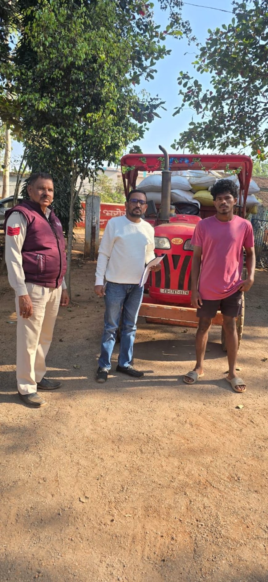 धान खरीदी में बड़ा फर्जीवाड़ा पकड़ा गया ,मारीगुड़ा में 40 क्विंटल अवैध धान सहित ट्रैक्टर जब्त