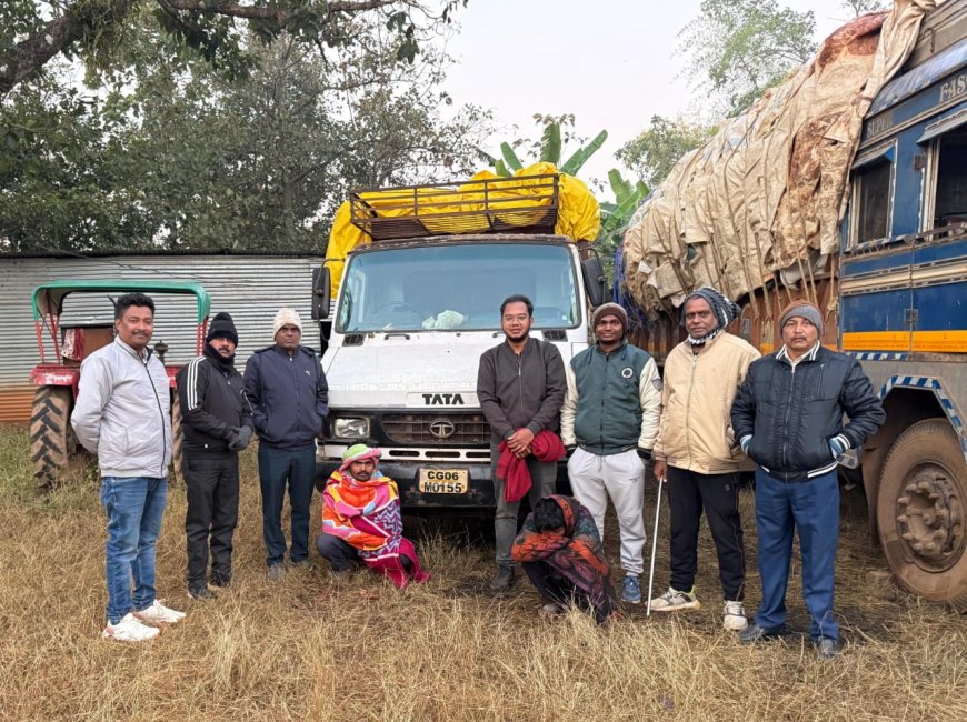 ओडिशा से खपाने लाया जा रहा था अवैध धान ,नानगुर में प्रशासन द्वारा 100 बोरी धान और मिनी ट्रक जब्त